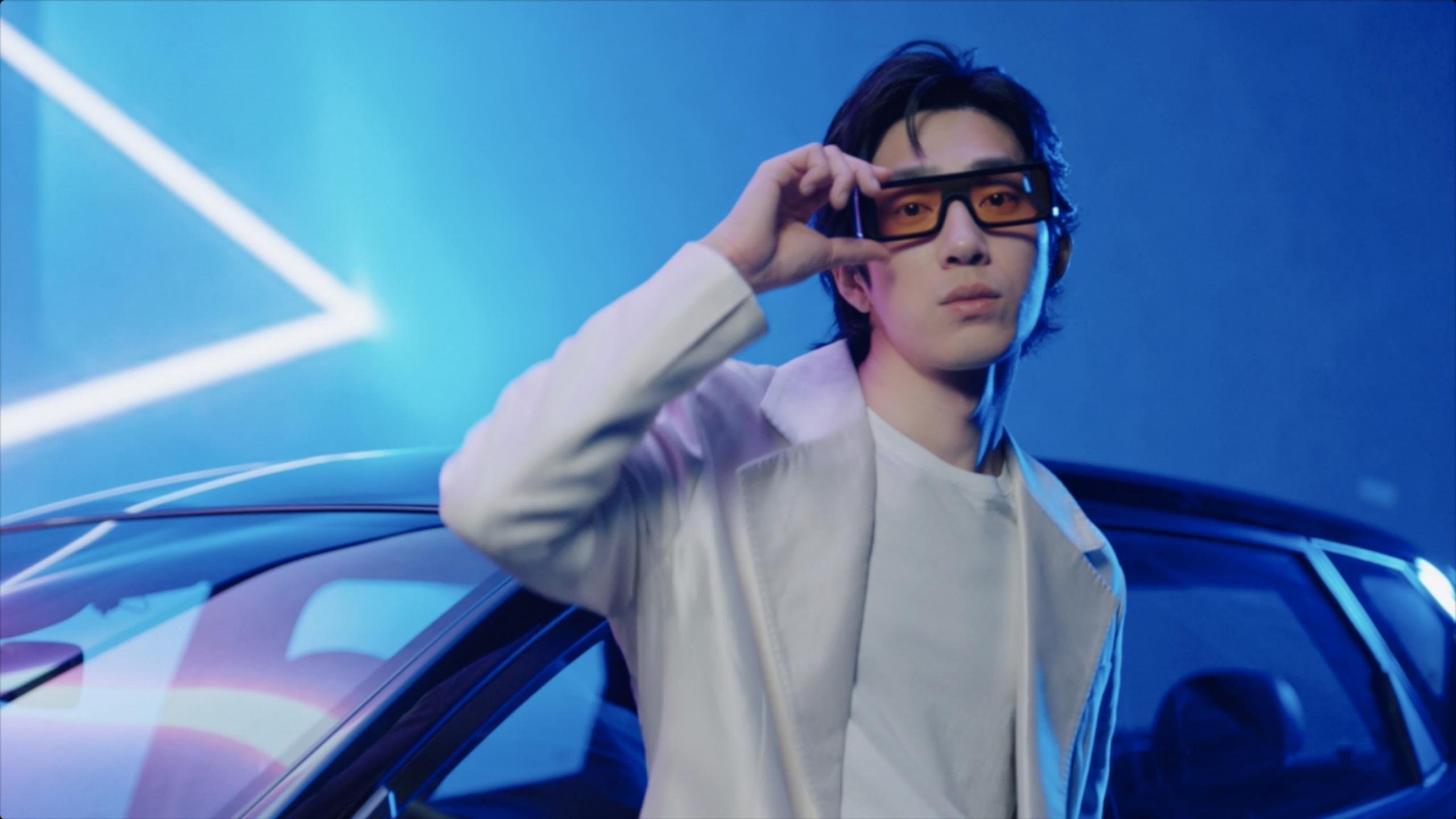 乐鱼体育在线-麦基翁蝉联仰泳三项冠军，麦基翁拿了几块金牌