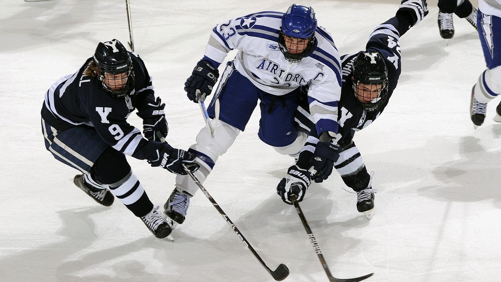 乐鱼体育官网登录-战术执行细节果断,如 power play 抢攻效率高,战术抢跑